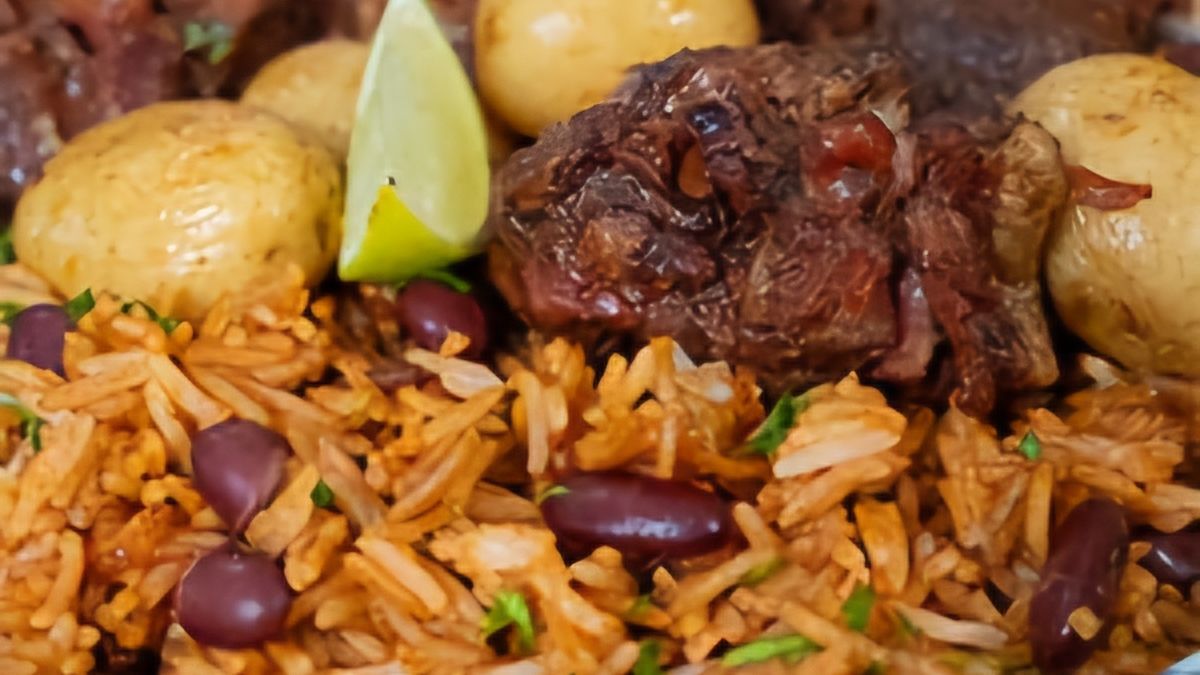 Jollof Rice x Oxtails x Plantains