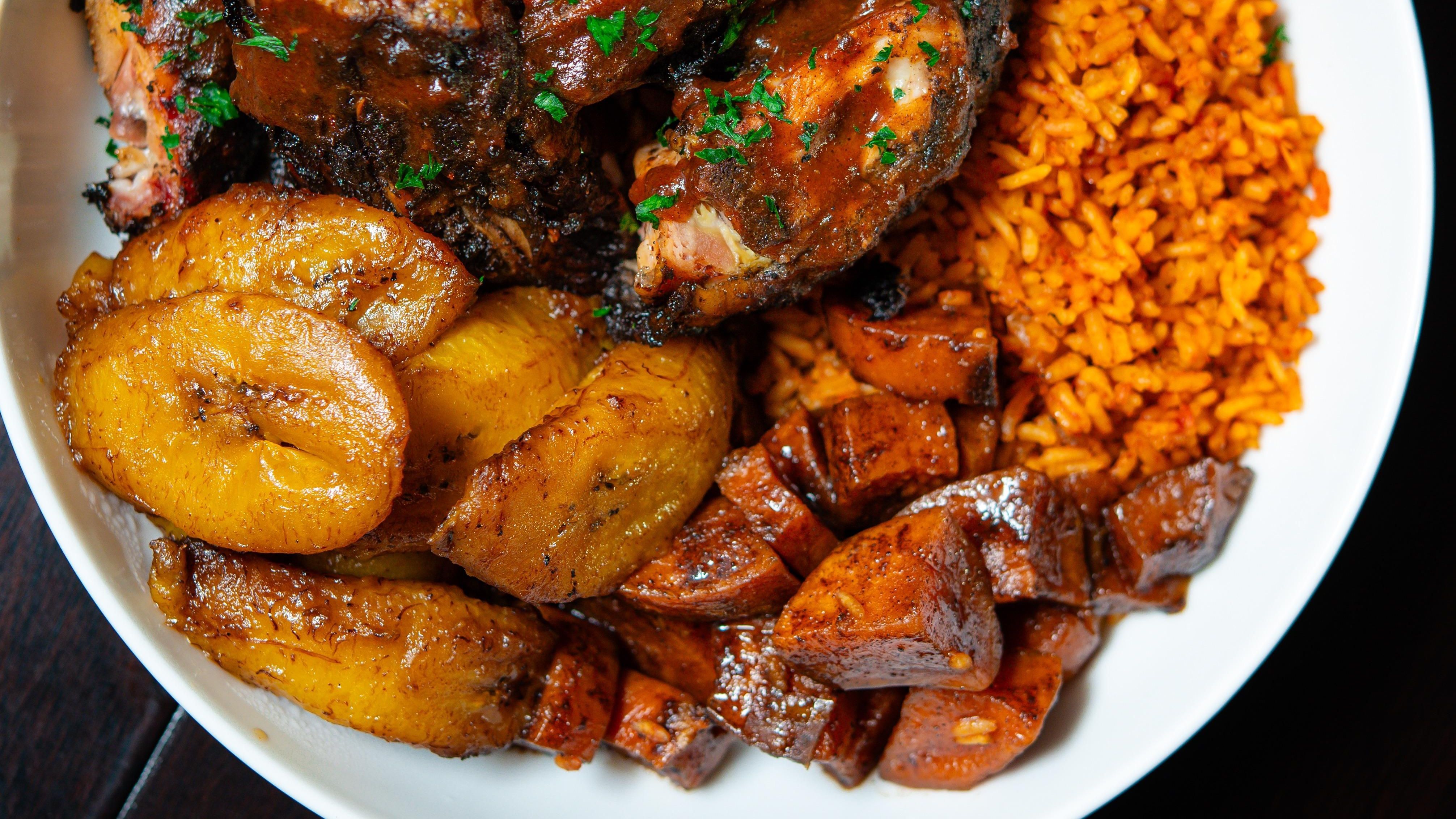 Jerk x Jollof - Spice level: 3